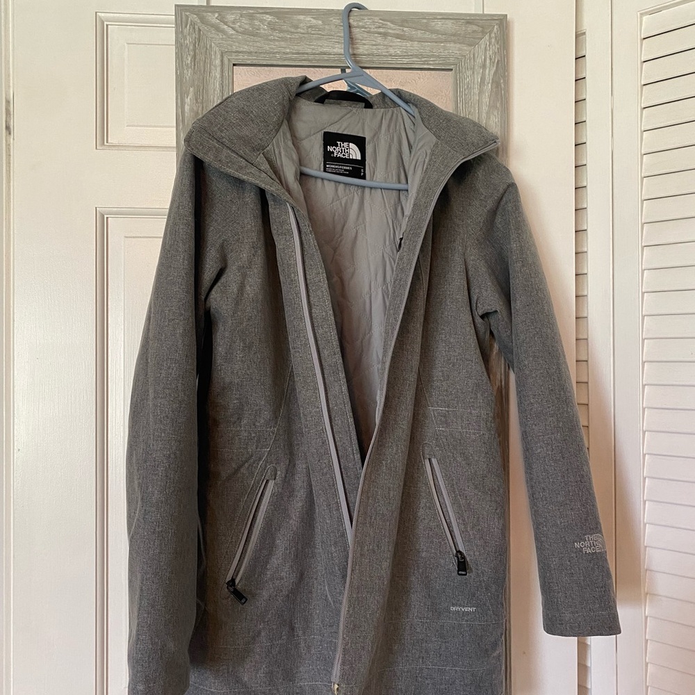 The North Face Dryvent Women's Raincoat